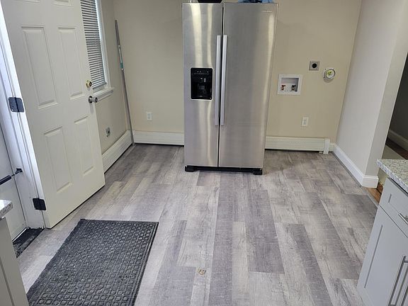 Washer/Dryer Hookups