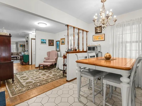 76 Jefferson Street image 14 of 36