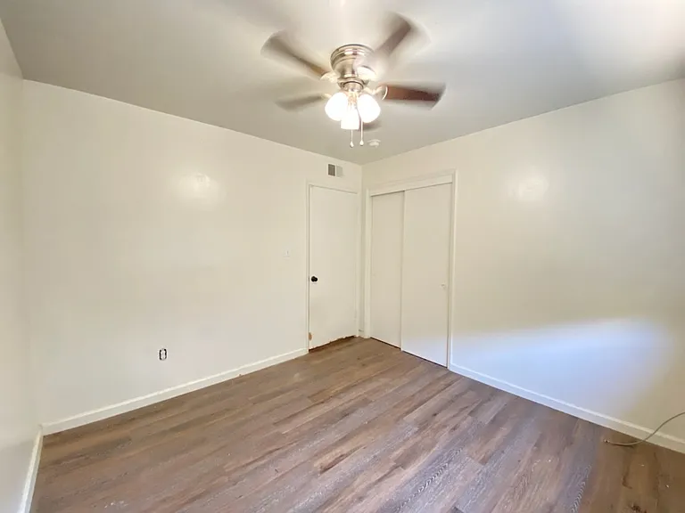 441 1/2 Sequoia Dr — Photo 14
