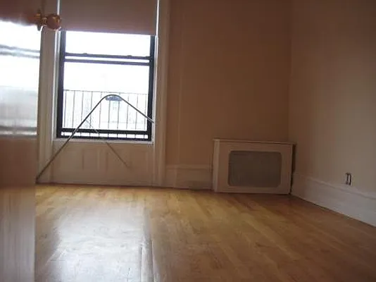 Rented by Nest Seekers International | media 20