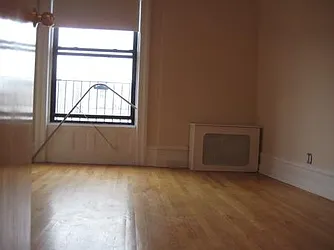 Rented by Nest Seekers International