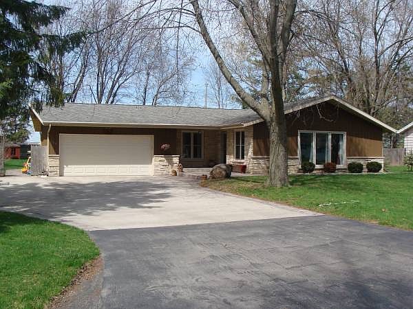 1st image of 106 Briar Dr