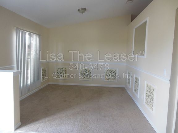 3rd image of 2934 NW 19th St