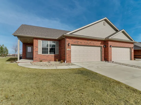 1338 Monterey Pine Dr, Normal, IL 61761