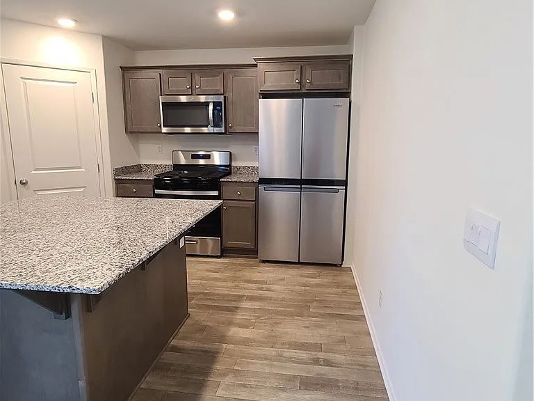 30540 Altima Ct — Photo 4