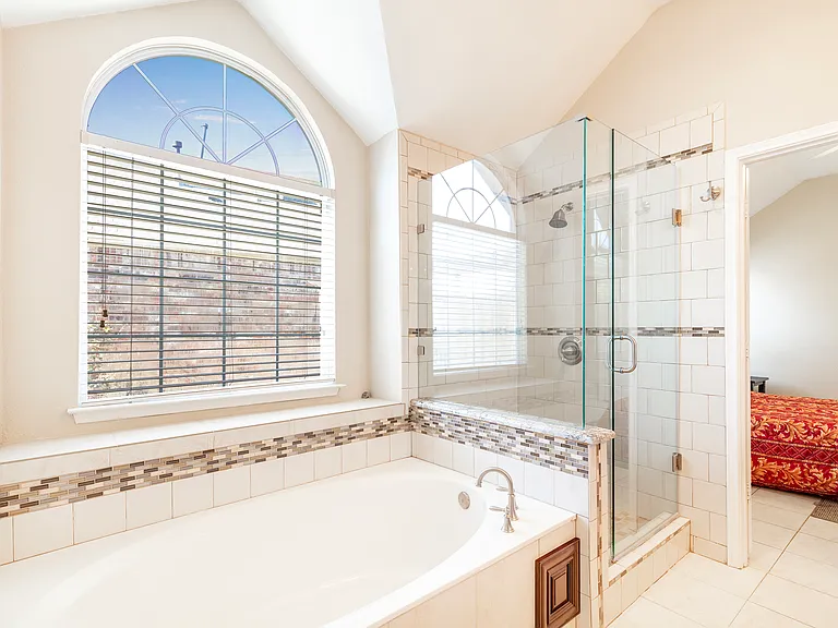 6912 Harvey Ln — Photo 15
