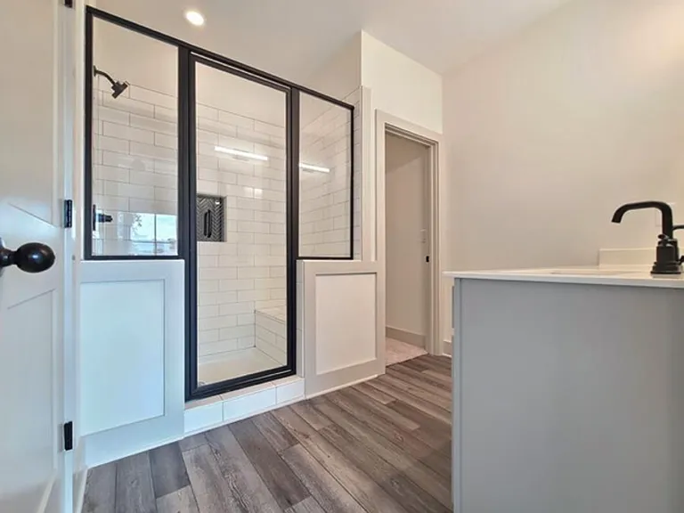 583 King Arnold St — Photo 12