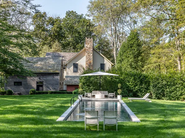 (undisclosed Address), Sharon, CT 06069