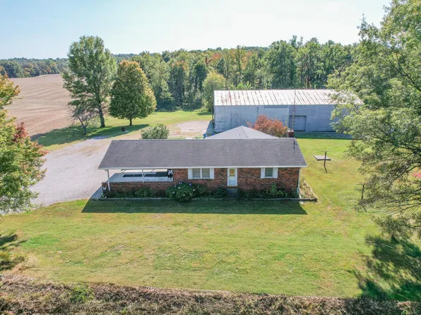 10011 Ditney Hill Rd, Elberfeld, IN 47613