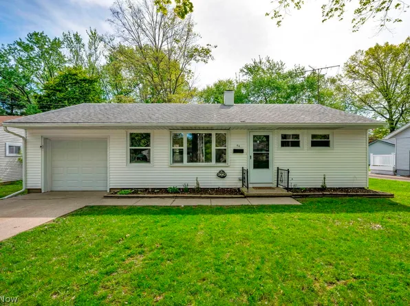 44 Circle Dr, Medina, OH 44256