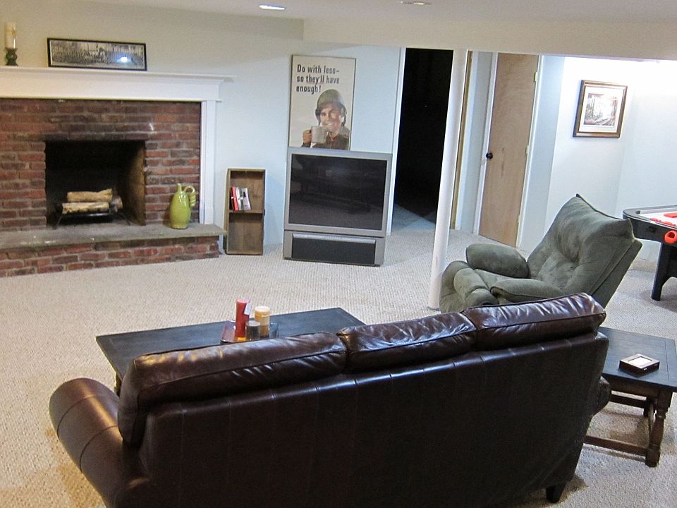 game room / basement / family room