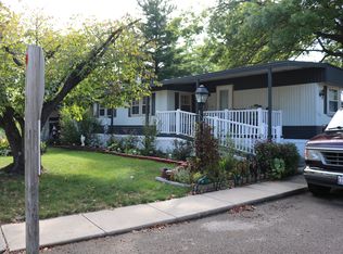 300 Willow Oak Dr, Morton, IL 61550