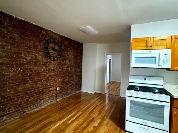 722 Ocean Avenue image 6 of 26