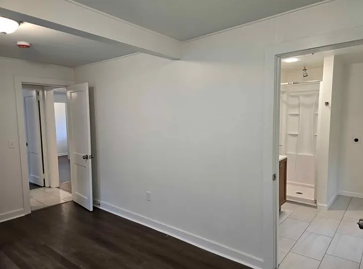 12 Crystal St #2