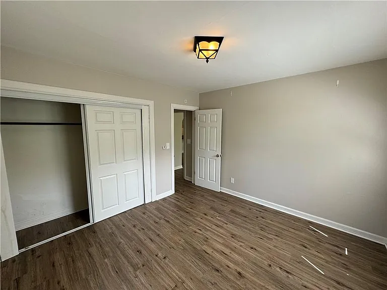 1843 N Janice Ave — Photo 12