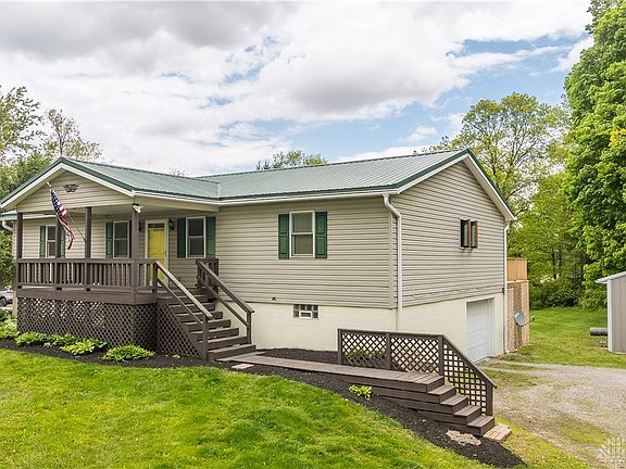 4th image of 1319 Perry Rd