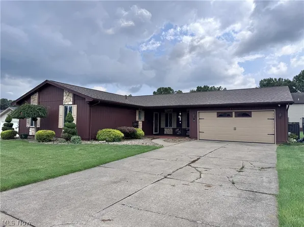 1327 Huntington Ct, Youngstown, OH 44512