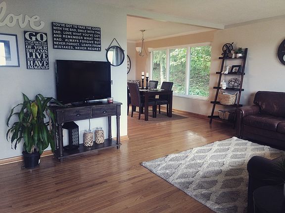 2nd image of 623 Central Ave