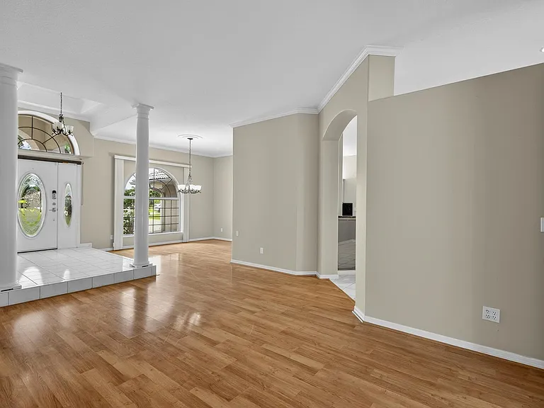 20 Woodford Ln — Photo 10