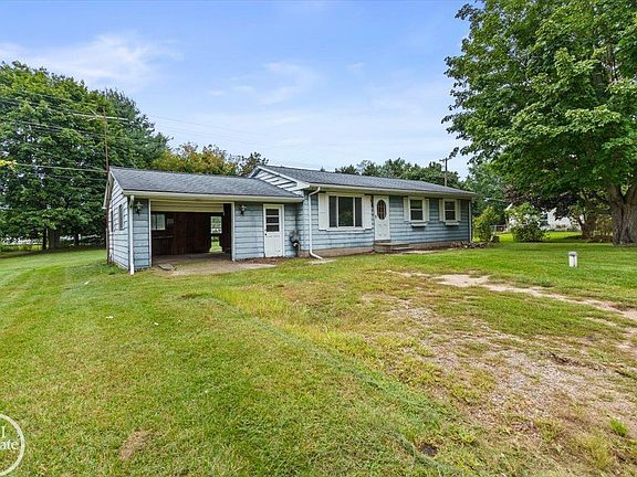 2nd image of 2671 Fish Lake Rd