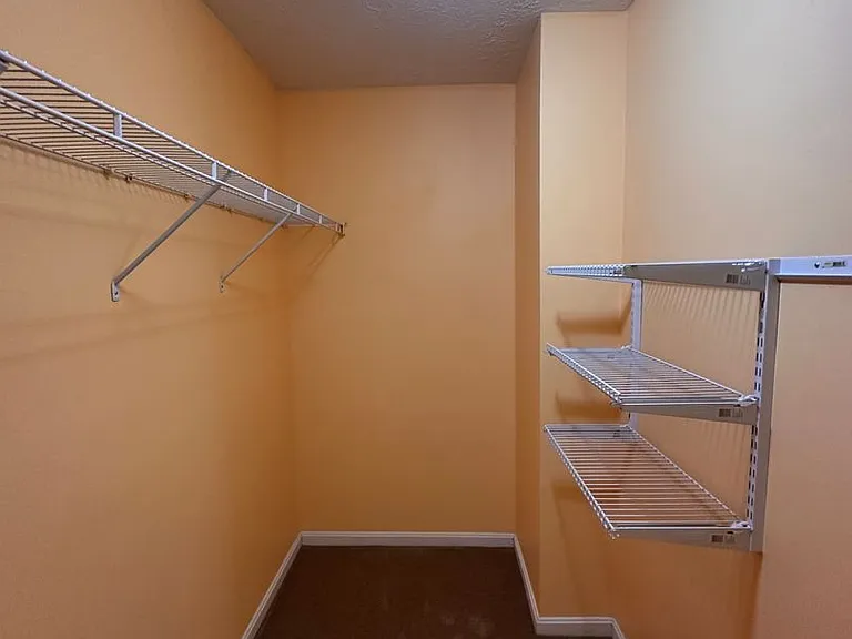 9406 Harlow Ct — Photo 19