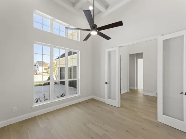 563 Mayfair Ln, Frisco, TX 75033