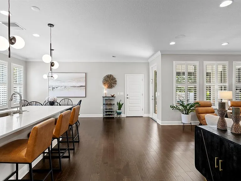2702 W Cass St — Photo 6