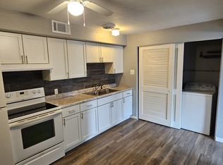 25 Plainview Ave, Valley Park, MO 63088