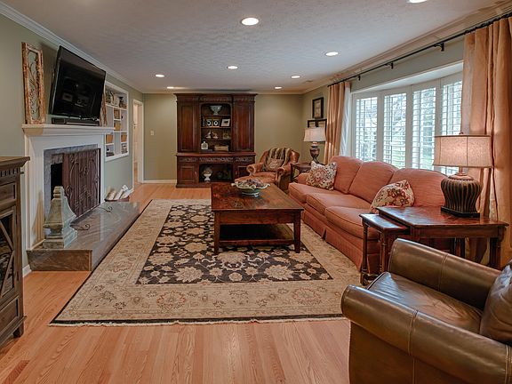 5th image of 7104 Cheshire Dr