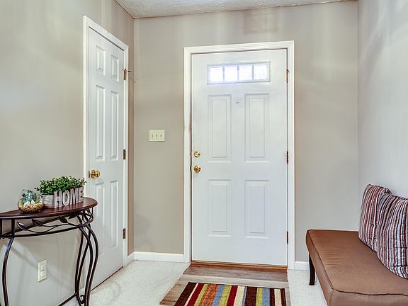 2nd image of 4218 Peacock Way