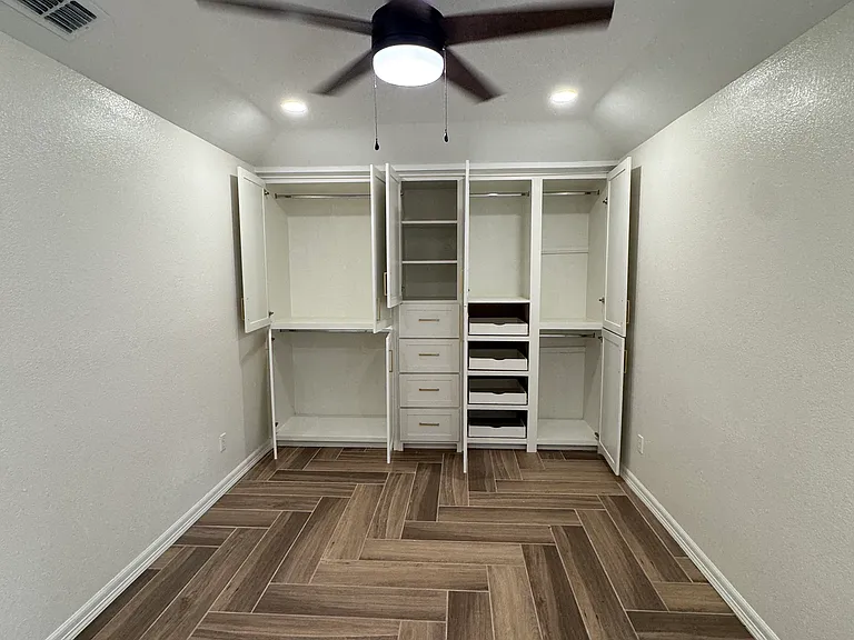 709 Mynah Ave #1 — Photo 9