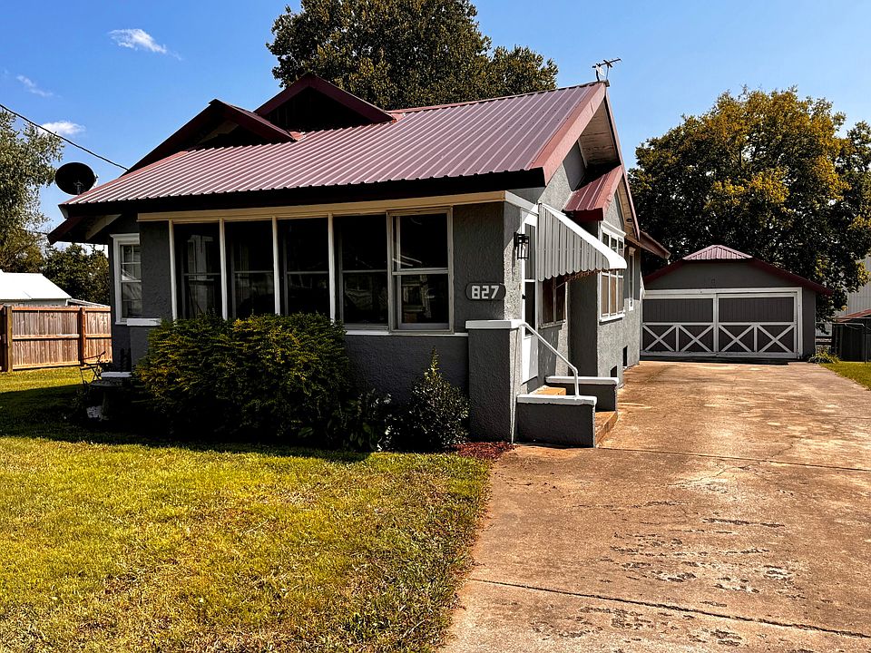 1st image of 827 Main Street