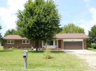 447 S Country View Ln, Wichita, KS 67235