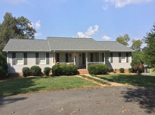 7391 New Hope Church Rd, Paducah, KY 42001