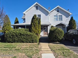 319 Roosevelt Ave, Oakhurst, NJ