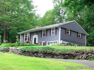 42 Flanders Ln, West Hurley, NY 12491