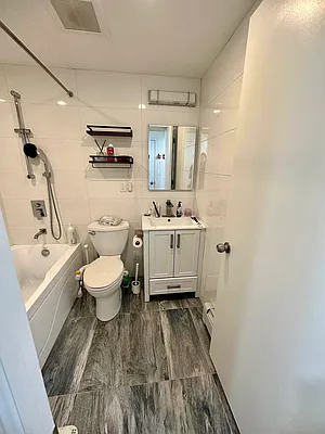 Rented by E Realty International Corp | media 18