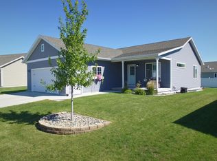 120 Craig Ct, Brookings, SD 57006
