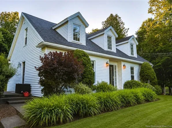 244 Model Farm Rd, Quispamsis, NB E2G 1M6