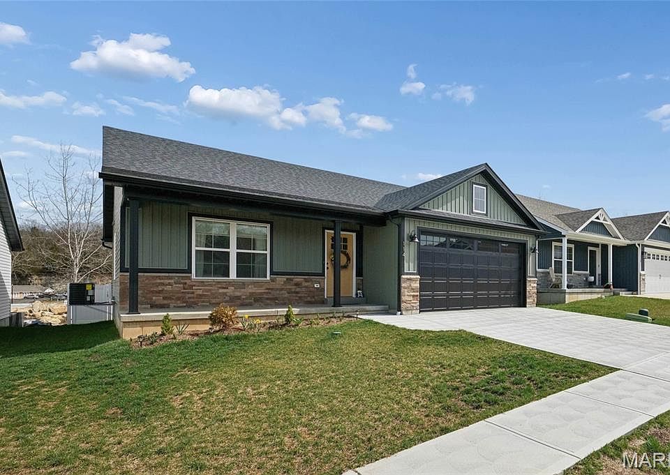 1st image of 114 Doctrine Dr