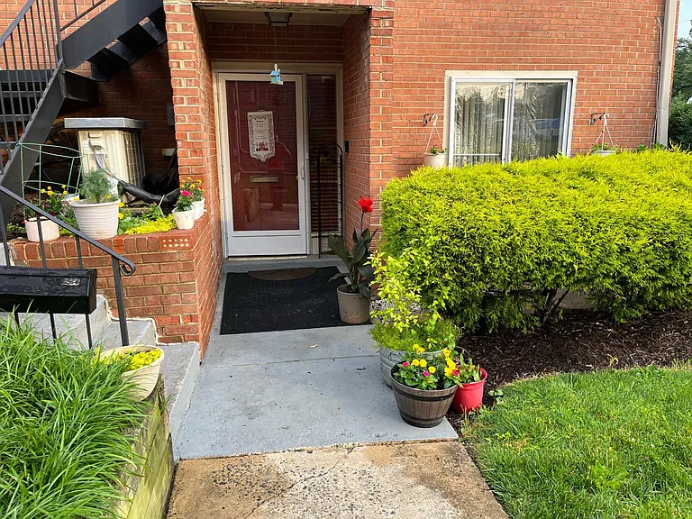 4520 Conwell Dr — Photo 3