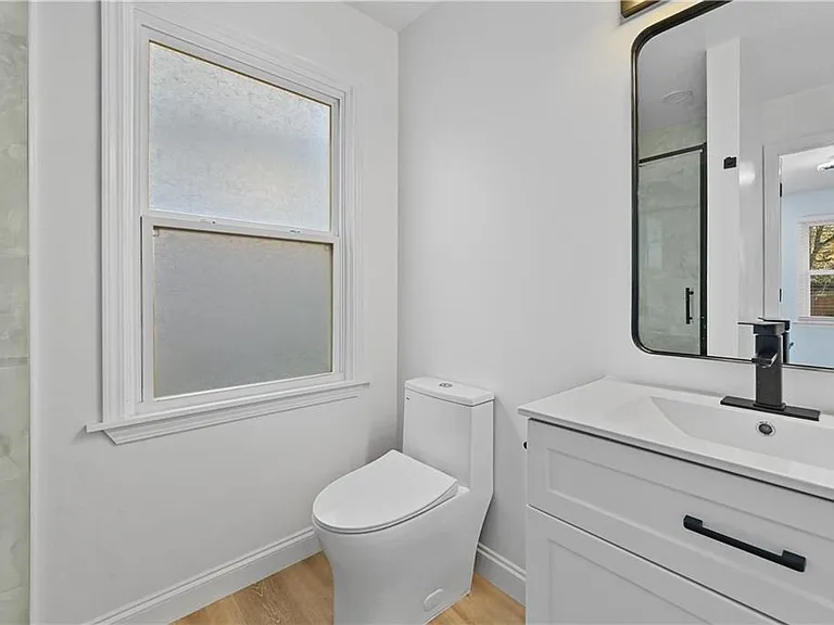 1728 Wayland Cir — Photo 13