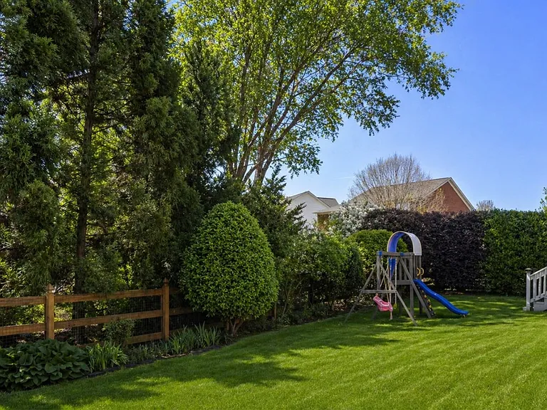 4442 Huntscroft Ln — Photo 18