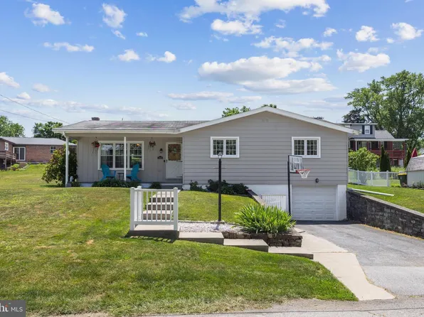 1042 Woodland Dr, Bellefonte, PA 16823