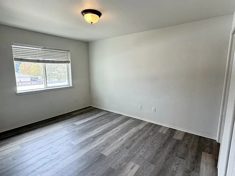 501 Briarwood Dr #1 — Photo 13