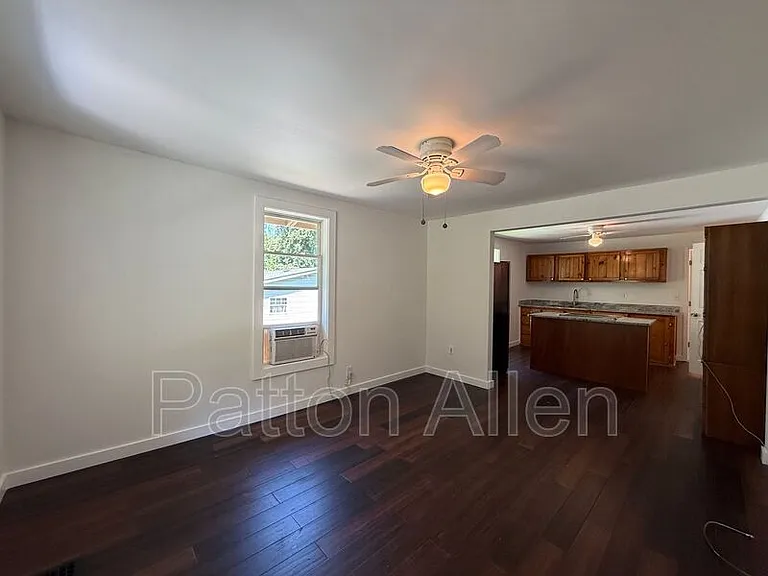 152 Ardmore St — Photo 4