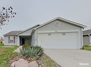 516 Streamside Dr, Greenfield, IN 46140