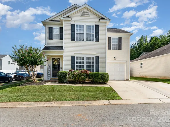 13412 Golden Apple Ct, Charlotte, NC 28215