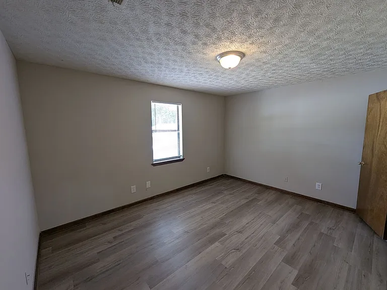 120/122 Cooper Springs Ct — Photo 5