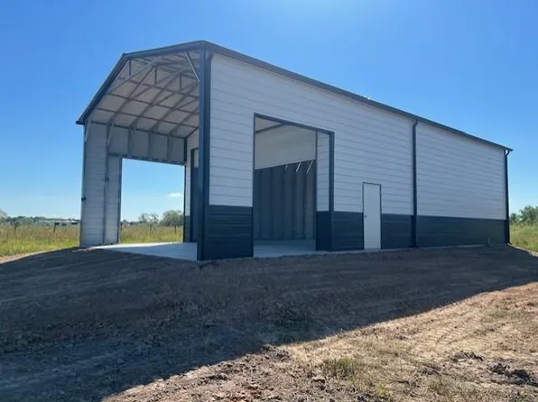 22099 Sattler Rd, Winnie, TX 77665